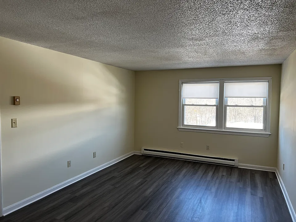 250 Spring Cir #303A