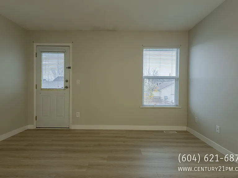34660 6th Ave #MAIN — Photo 17