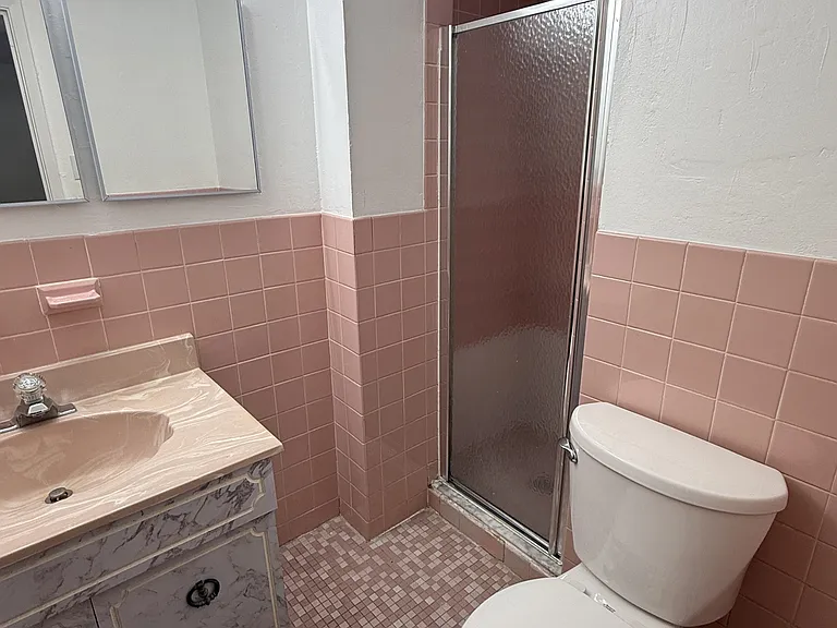 8835 Roosevelt Blvd — Photo 17