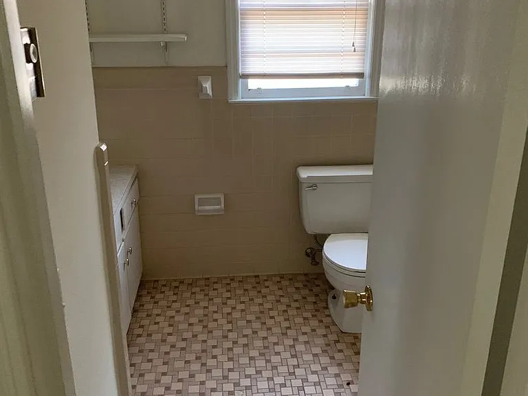 134 Cochran Rd — Photo 4