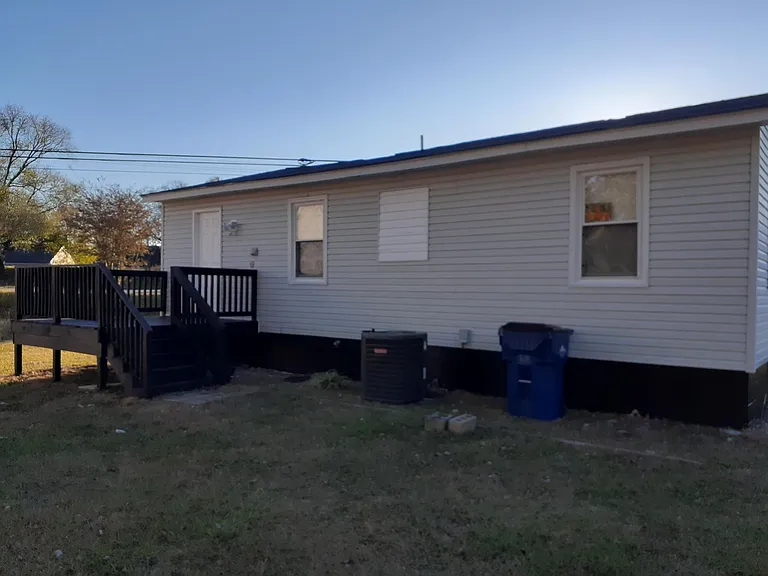 2705 Rockwood Dr — Photo 18