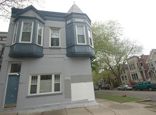 1657 W Byron St, Chicago, IL 60613