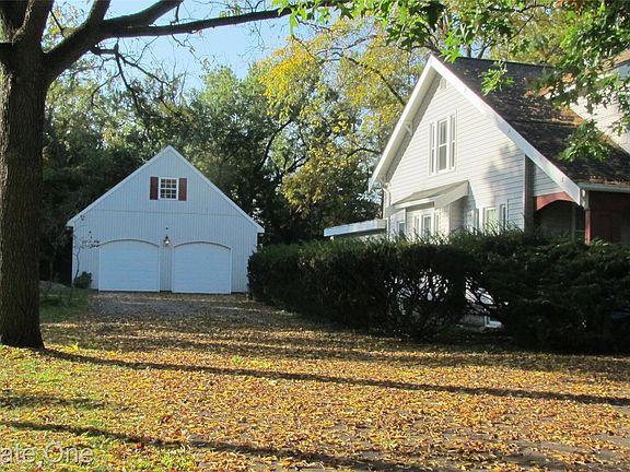 3rd image of 4935 Green Rd