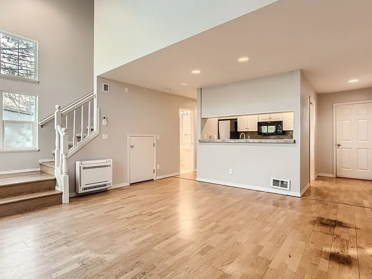 9603 NW Miller Hill Dr — Photo 4