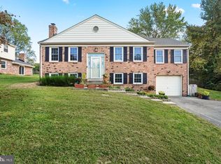 10804 Middleboro Dr, Damascus, MD 20872