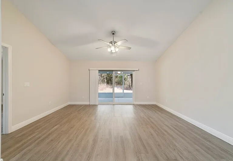 9093 N Peachtree Way — Photo 4