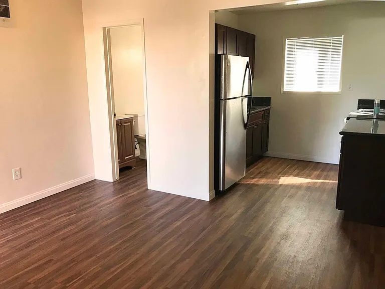 1739 Sunset Cliffs Blvd #3 — Photo 18