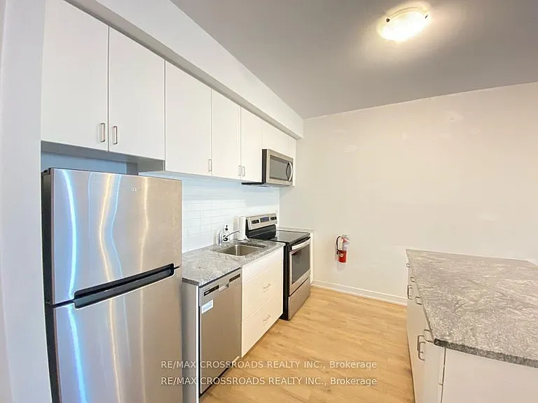 1720 Simcoe St N #15 — Photo 5