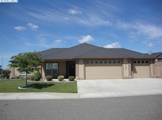 3422 Serena Ln, Pasco, WA