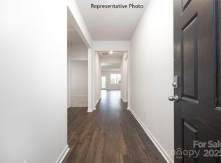 1377 6th St NE, Hickory, NC 28601