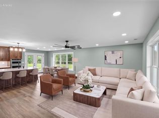 11459 Lakeview Ct, Boonville, MO 65233