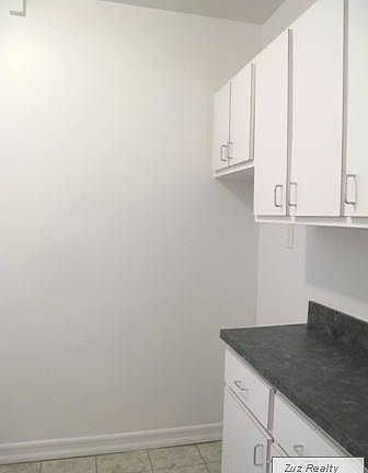 2nd image of 189 E 18th St #1/C