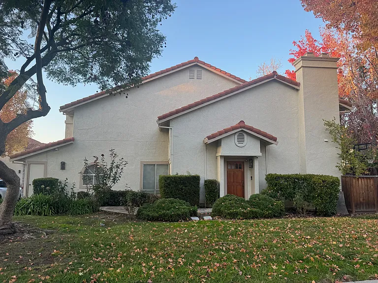 1258 Calle De Cuestanada — Photo 17