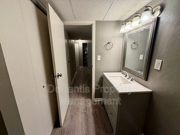 5043 Julia Ln — Photo 38