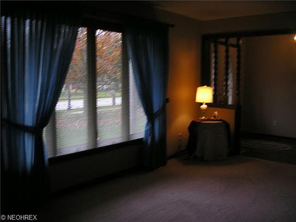 3rd image of 4051 Westminster Ln