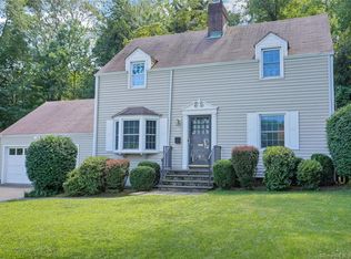 20 Glendale Rd, Stamford, CT 06906