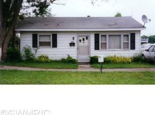 722 N 4th Ave, Big Rapids, MI 49307