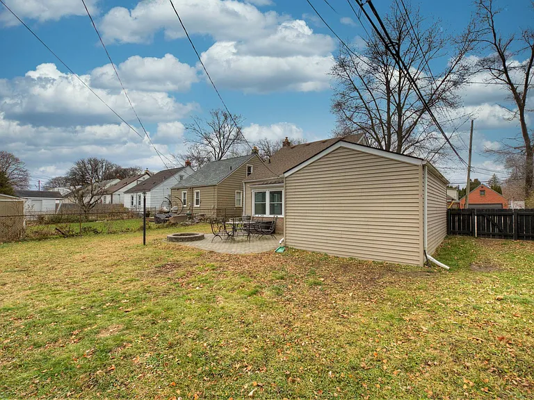 415 S Campbell Rd — Photo 19