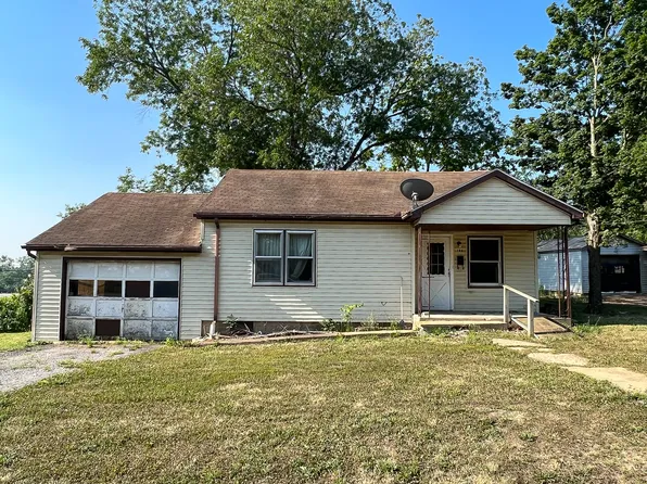 106 E 9th Street, Willow Springs, MO 65793