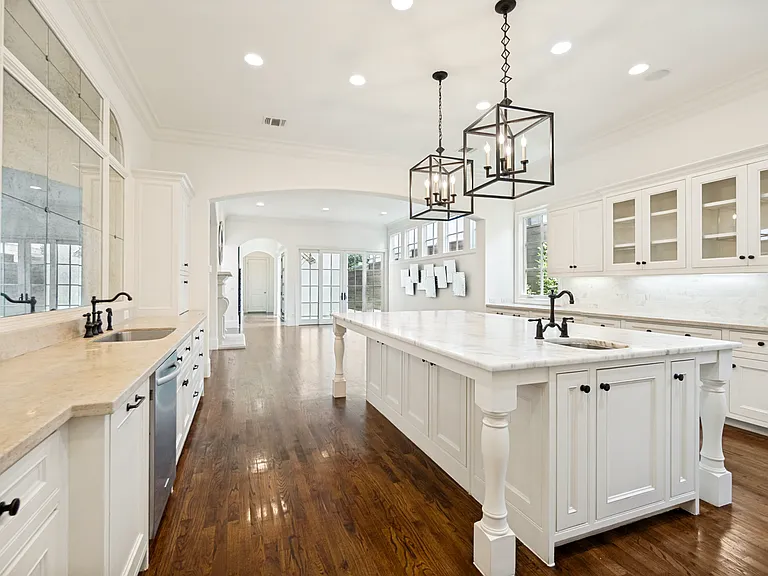 3614 Edgewater Dr — Photo 11