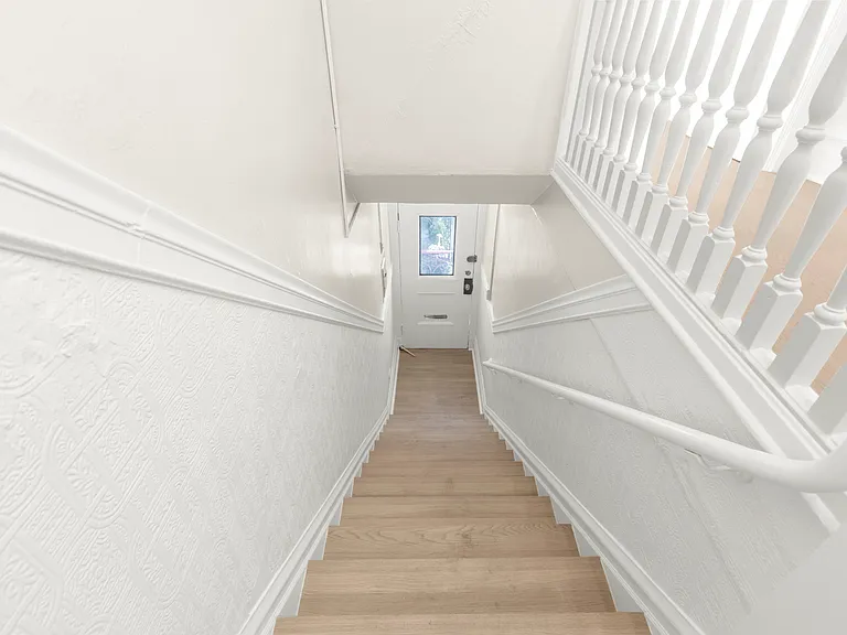 2425 Mission St #B — Photo 12