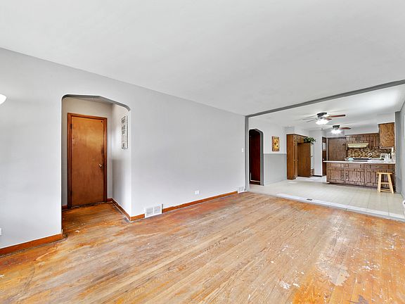 3rd image of 7237 S Lawndale Ave