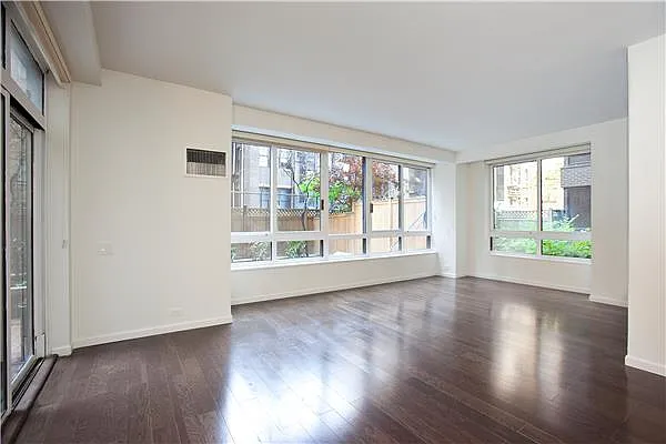 Rented by R New York | media 5