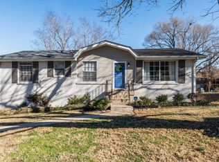 121 Dale Ave, Hendersonville, TN 37075