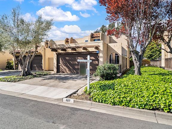 3rd image of 107 Villa Dr