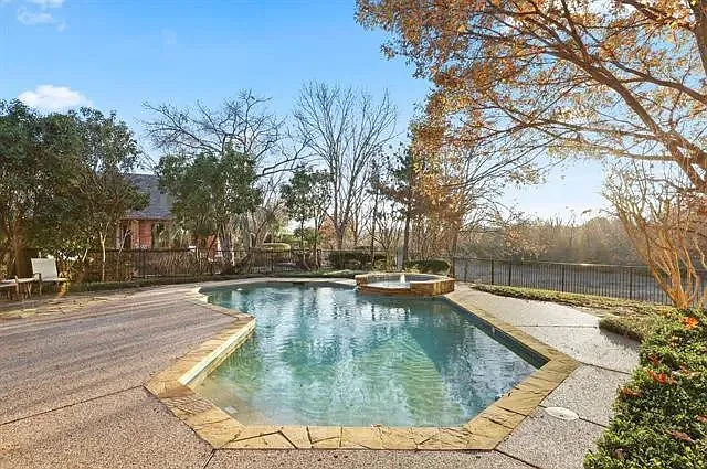 5327 Willow Wood Ln — Photo 32