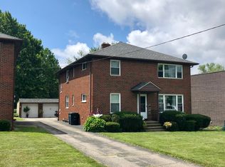 5436 Mayfield Rd, Lyndhurst, OH 44124