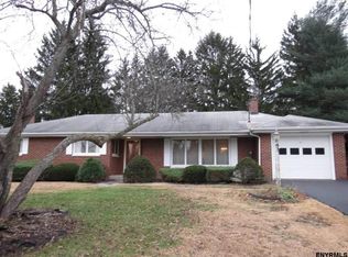 12 Gardner Rd, Wynantskill, NY 12198