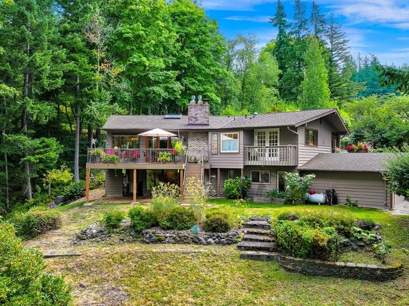 3717 Toad Lake Road, Bellingham, WA 98226