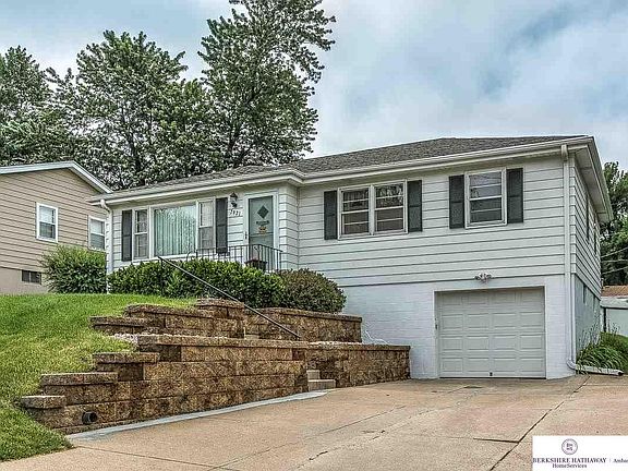 4th image of 7921 Hascall St