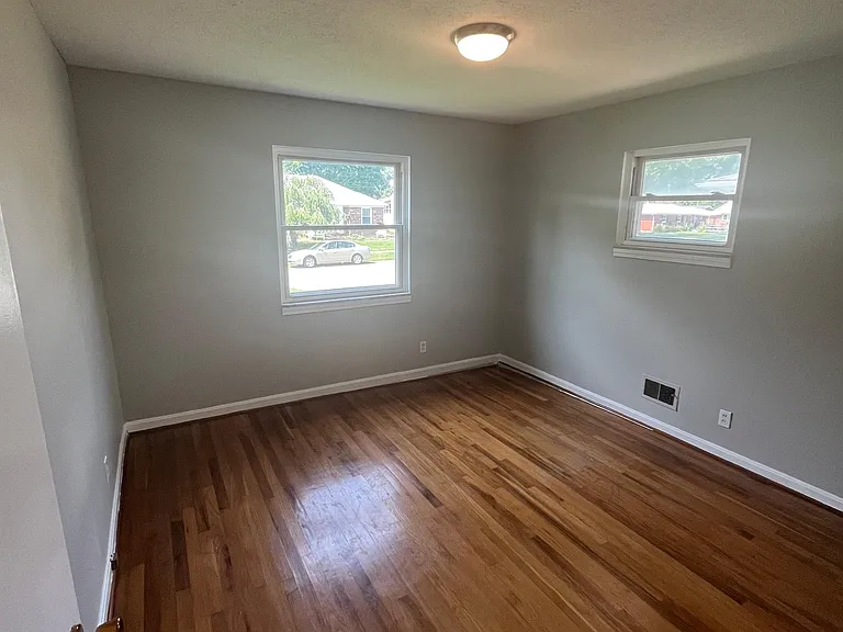 4410 Brookhaven Ave — Photo 4