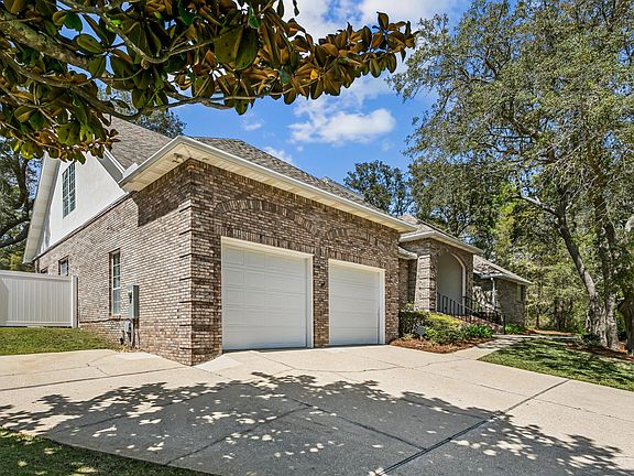 5th image of 1029 Lake Way Dr