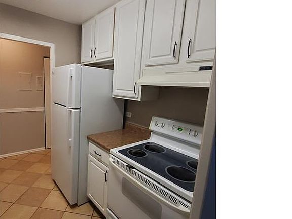 4th image of 1111 N Ash St APT 303