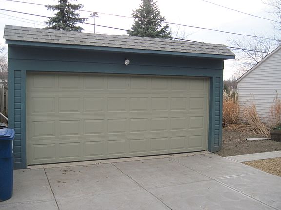 5th image of 14953 Lakewood Heights Blvd