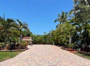 4762 Southern Breeze DR, NAPLES, FL 34114