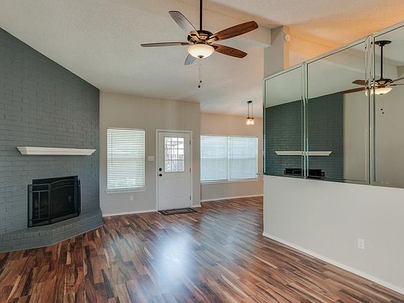 4th image of 626 Canterbury St