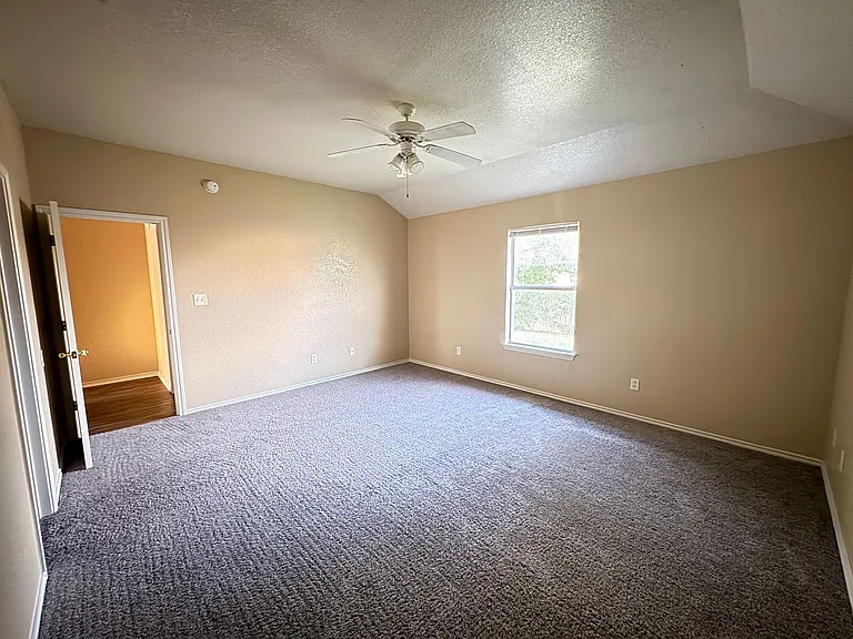 3406 Toledo Dr — Photo 15