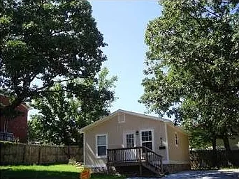 832 W Eagle St #A — Photo 1