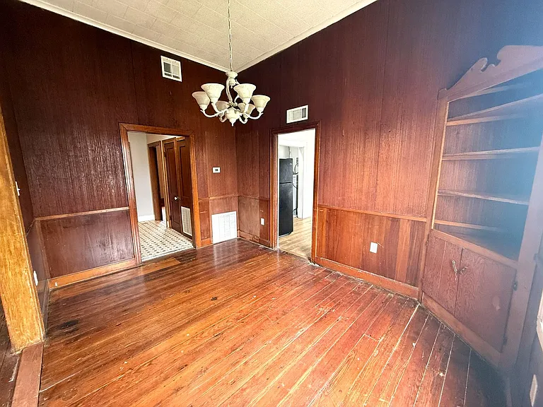 316 Kirkman St — Photo 7