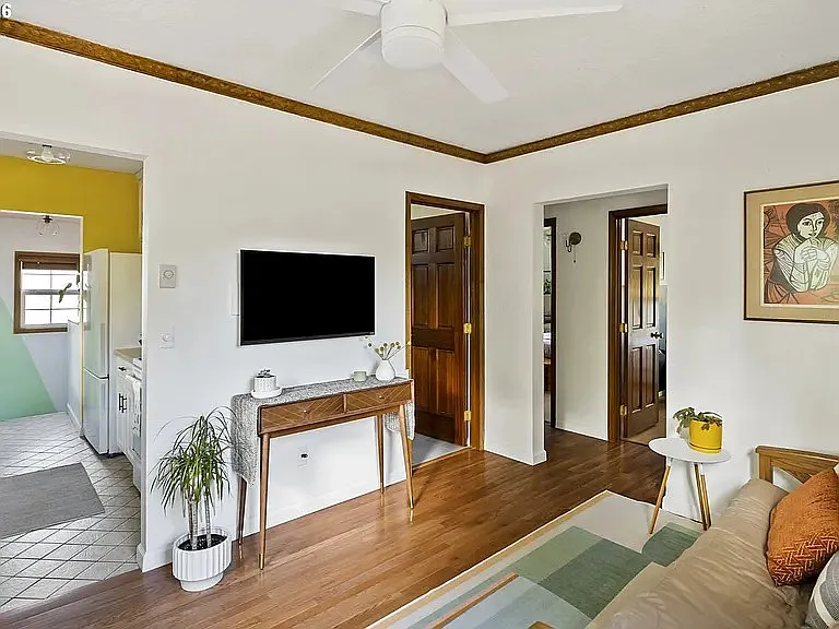 2 bed, 842 sqft, $2,900 — Photo 4