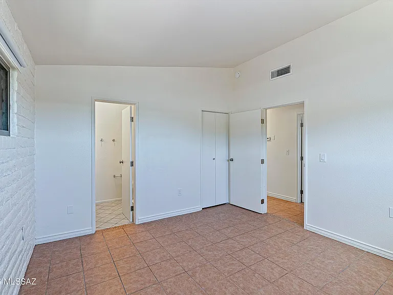 519 S Avenue D — Photo 18