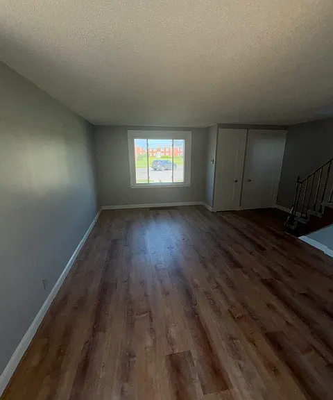 72 Janet St #1 — Photo 4