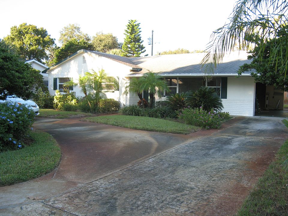 1st image of 2672 66th Way N
