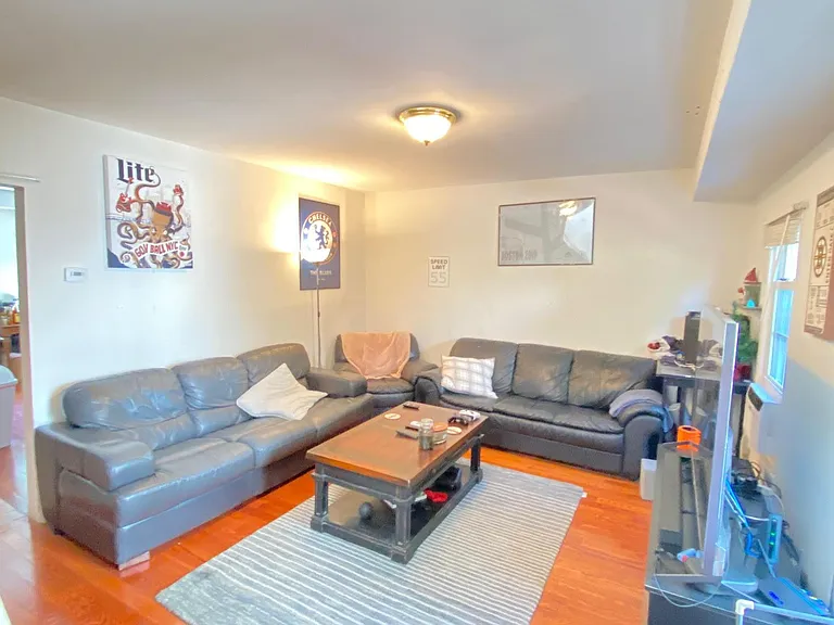 12 Lopez St — Photo 22