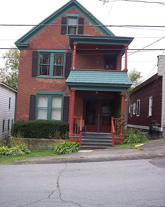 2nd image of 8 Main St