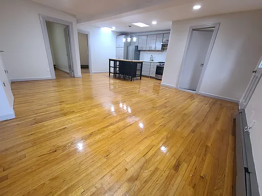 Rented by Brooklyn Heights Real Estate Inc | media 7